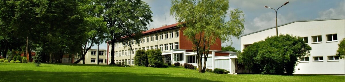 Madlienas skolas ēka